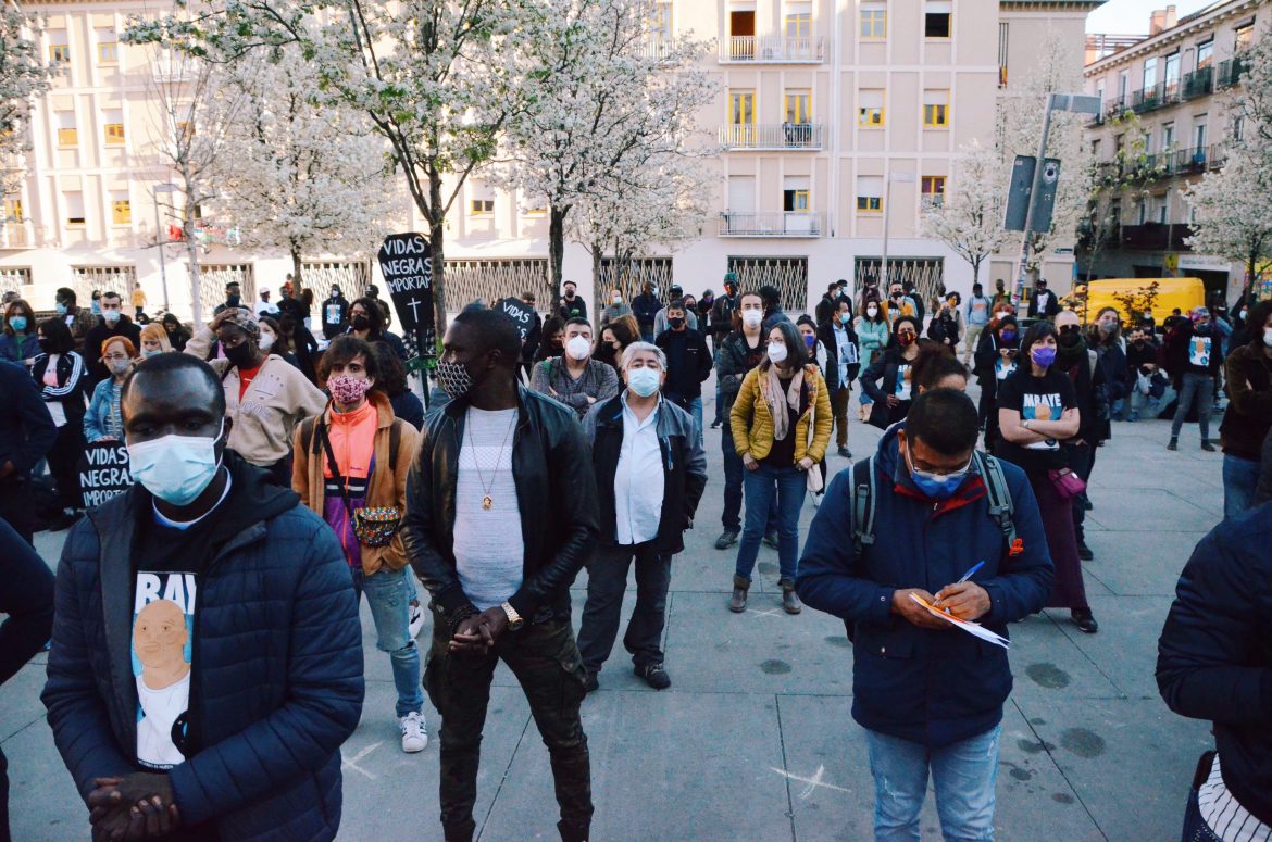 Mame Mbaye, su muerte disputada y su legado antiracismo una